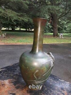 Exceptional Antique Japanese Meiji Period Bronze Vase Signed