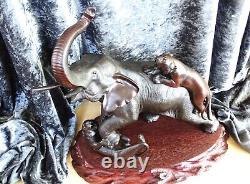 Japanese Meiji Genryusai Seiya Bronze Elephant and Tigers