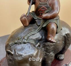 Beau bronze japonais de l'époque Meiji Okimono Kintaro garçon sur un ours