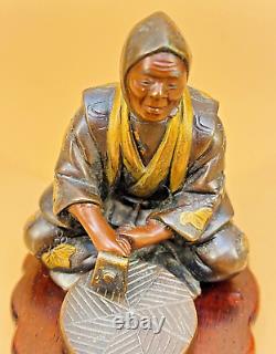 Bronze Meiji japonais Miyao Okimono Samurai avec outils