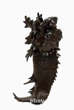 Brûleur d'encens en bronze japonais Meiji avec tête de dragon et carpe koi pesant 981 grammes