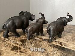 Ensemble de 3 sculptures de statue en bronze antique d'éléphants japonais signées Japon Meiji