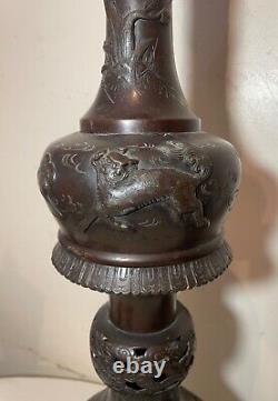 GRAND Vase sur pied en bronze japonais Meiji antique fait à la main avec dragon