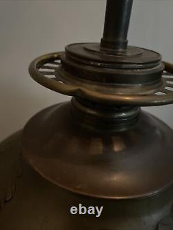 Lampe à huile en bronze d'oie de l'ère Meiji, modèle électrique VTG, fabriquée au Japon, avec abat-jour ajouré signé.