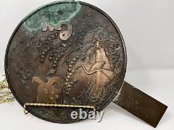 Miroir à main en bronze antique japonais Tekami Meiji-Taisho Era signé 10,5 D 14,5L
