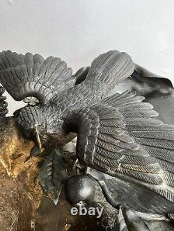 Panier à poignée en bronze doré japonais antique de l'époque Edo/Meiji avec un aigle.