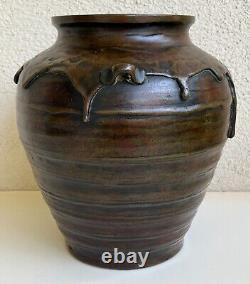 Rare Impressionnant Vase / Jarre en Bronze Japonais avec un Design éclaboussé, Signé, Période Meiji