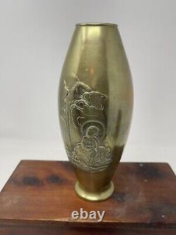 Vase en Bronze de la Période Meiji Japonaise Antique avec Paysage et Femme 8-1/4