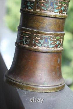 Vase en bronze de l'époque Qing et Meiji chinoise et japonaise.