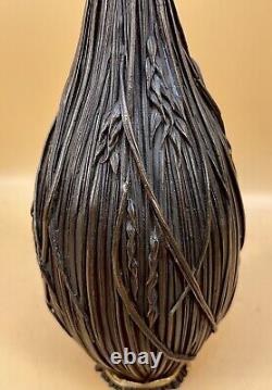 Vase en bronze partiellement doré de l'ère Meiji japonaise avec des épis de blé