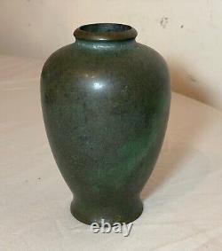 Vase en bronze patiné japonais du 19ème siècle de l'époque Meiji asiatique