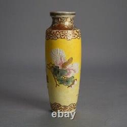 Vase en porcelaine antique Satsuma Meiji japonaise décorée de fleurs et de dorures de l'époque Meiji vers 1910